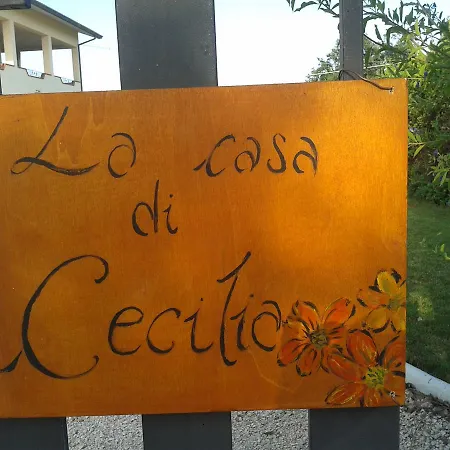 Oda ve Kahvaltı La Casa Di Cecilia *